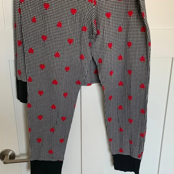 Victoria's Secret Black & White Houndstooth Pajama Top bottom Red Heart Print - Picture 7 of 11